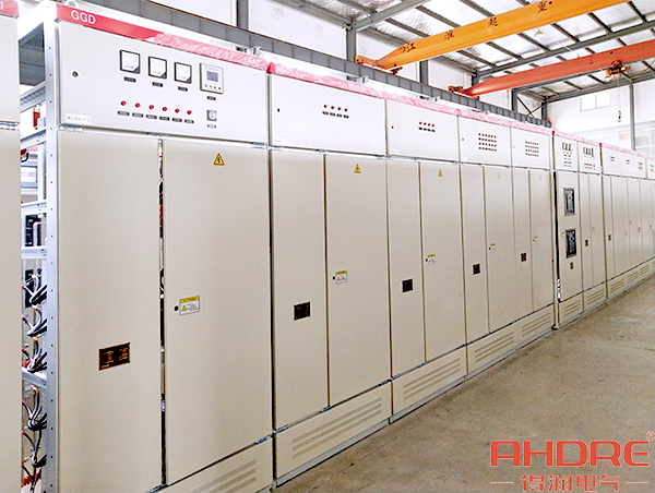 GGD低压抽屉式开关柜.jpg GGD低压抽屉式开关柜.jpg