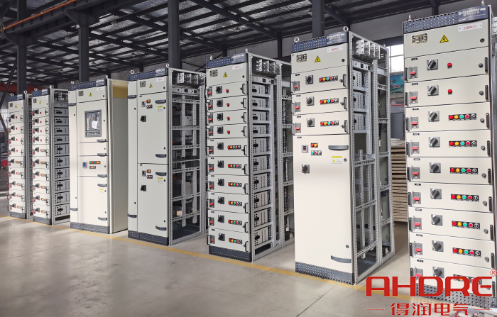 Blokset低压柜.jpg Blokset低压柜.jpg