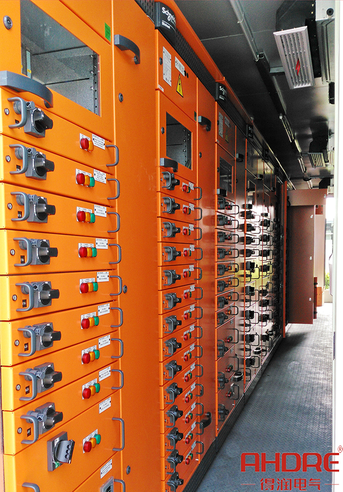 低压隔室-Blokset低压柜.jpg 低压隔室-Blokset低压柜.jpg