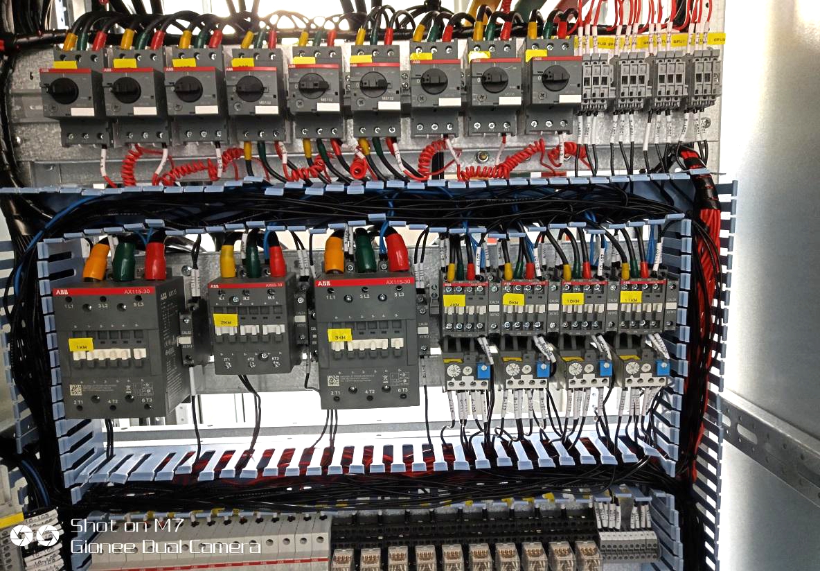 得润电气 合肥开关柜厂家 电话:400-0551-777 qq:3176885416 得润电气 合肥开关柜厂家 电话:400-0551-777 qq:3176885416