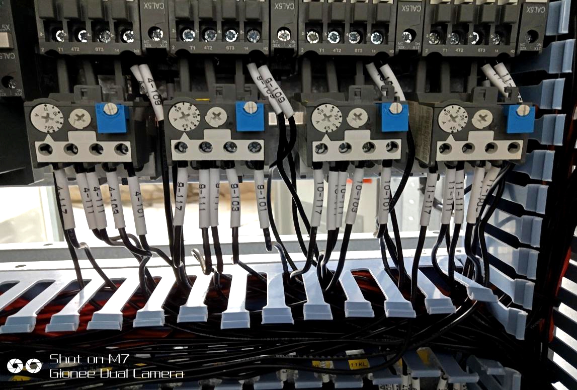 得润电气 合肥开关柜厂家 电话:400-0551-777 qq:3176885416 得润电气 合肥开关柜厂家 电话:400-0551-777 qq:3176885416